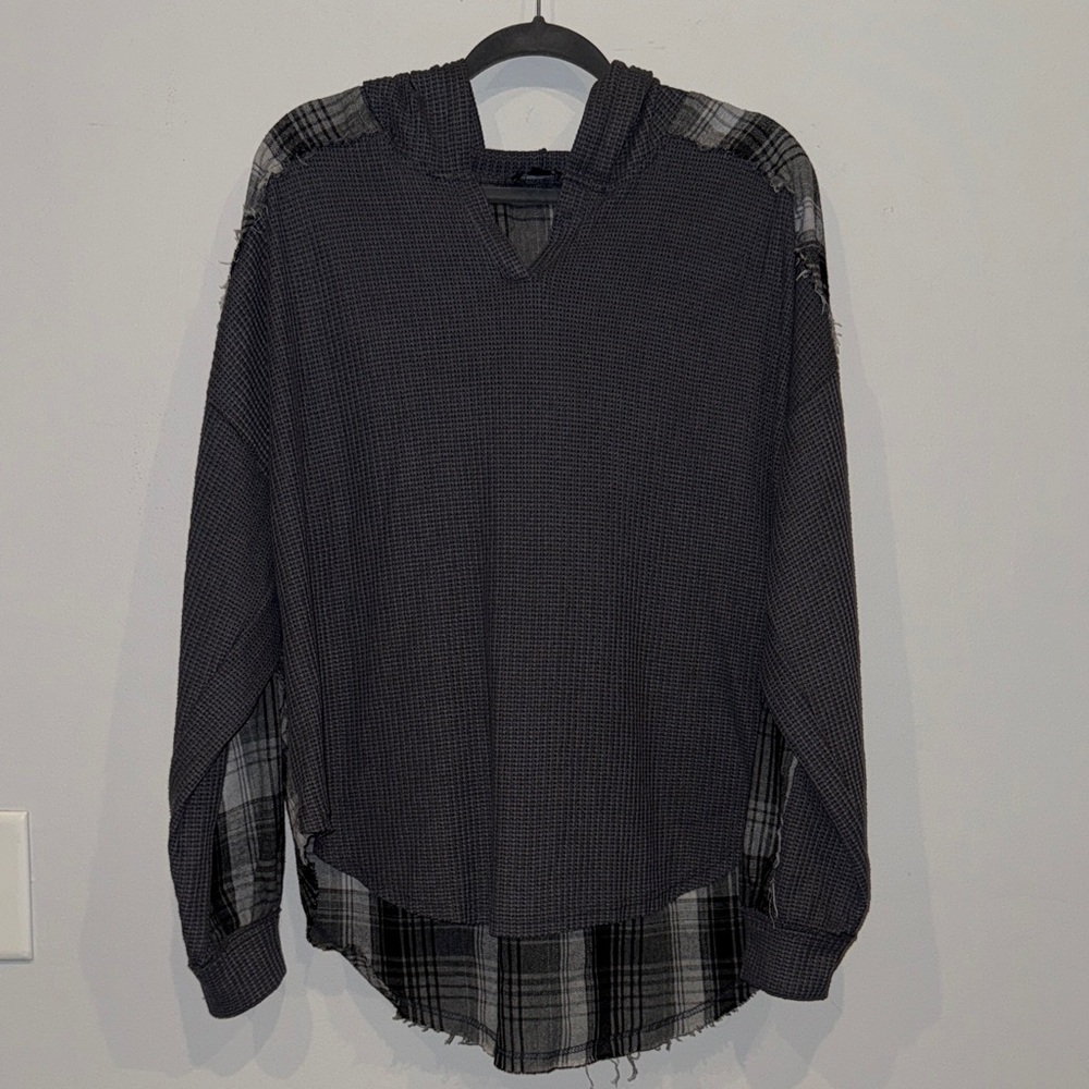 Two-Tone Knit Hoodie with Plaid Hem size Medium